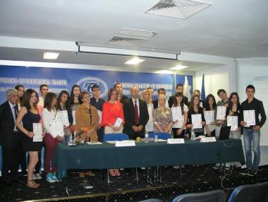 207% e ръстът на приходите в ТОП-100 български фирми