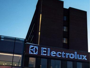 Electrolux придобива бизнеса с електроуреди на GE