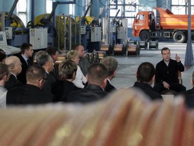 ЕС активира санкции за руските банкови и нефтени монополи