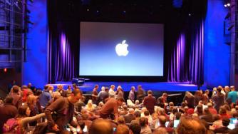 Светът в очакване на събитието на Apple