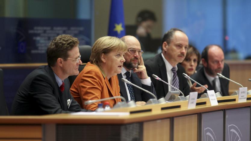 Меркел иска ЕС незабавно да активира санкциите