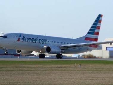 American Airlines ще пести гориво от ръководствата за стюардеси