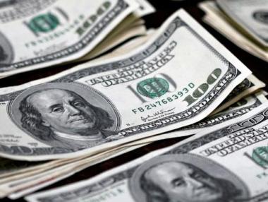 Доларът е спокоен