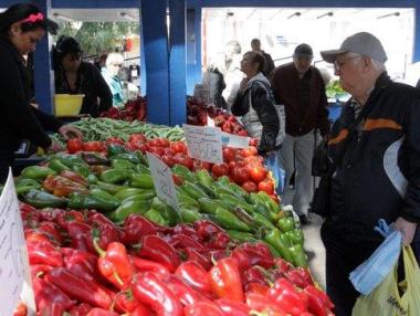 Производителите на плодове и зеленчуци плашат с фалит и протести