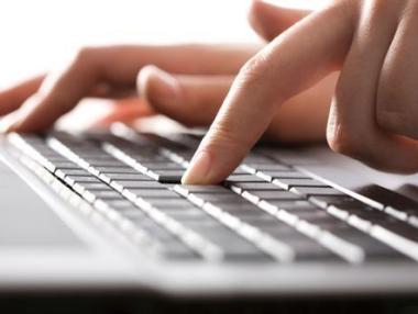 Работодателите подават онлайн заявки за свободни работни места