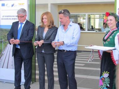 Откриха ремонтираната жп гара Пазарджик