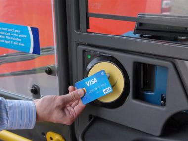 Лондон въведе безконтактни карти в транспорта