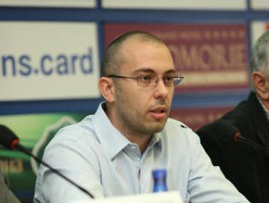 Не е важно с колко, а по какъв начин ще се увеличава цената на тока