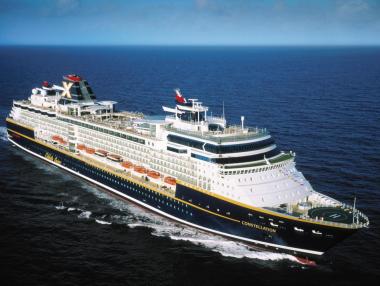 Лайнерът Celebrity Constellation акостира във Варна