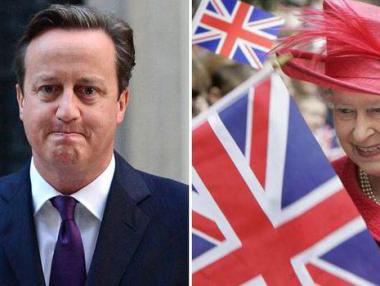 Дейвид Камерън се засрами от изцепката си с „мъркането“ на Елизабет II