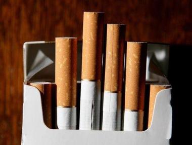 Франция въвежда единна опаковка за цигарите