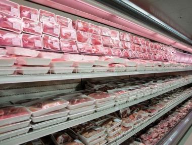 Махат дребния шрифт от етикетите на месото