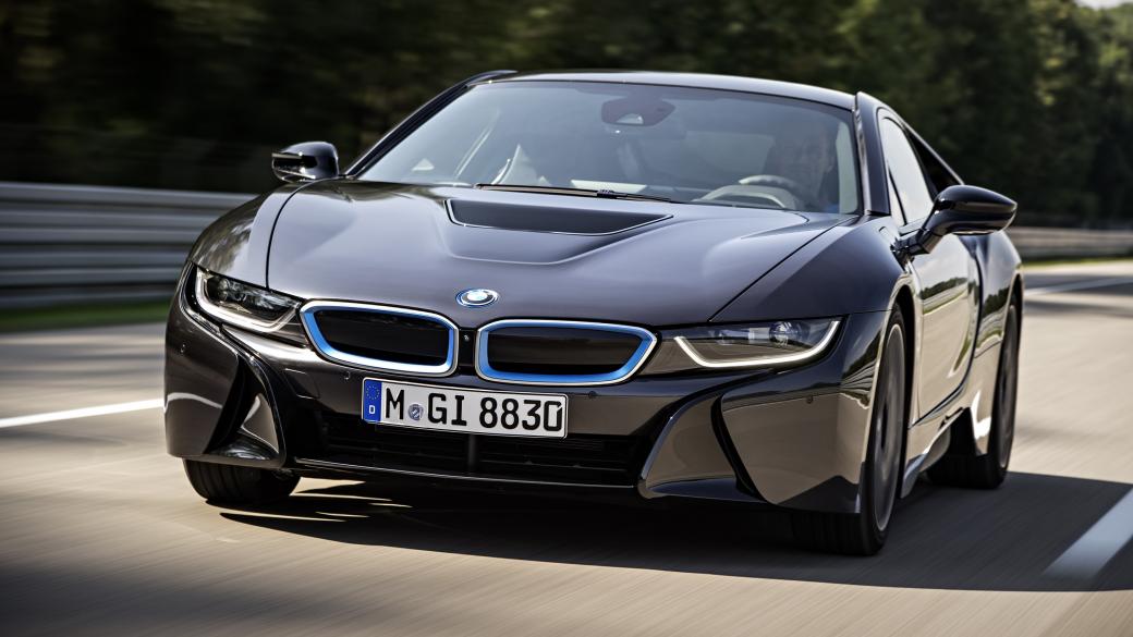 Хибридният спорткар BMW i9 идва през 2016 г.
