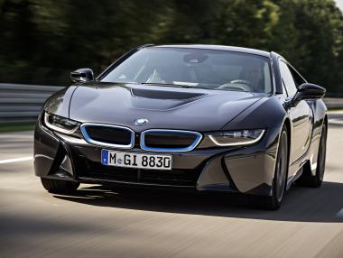 Хибридният спорткар BMW i9 идва през 2016 г.
