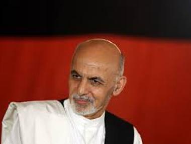 Новият президент на Афганистан пое поста на фона на взривове