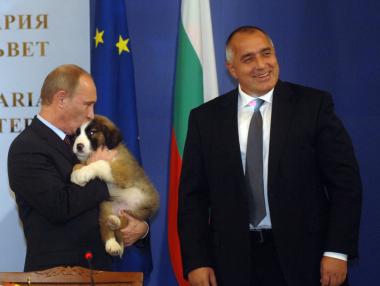 Хърватска медия пита дали България е „троянски кон“ на Русия в ЕС