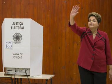 Дилма Русеф е фаворит за президент след първи тур