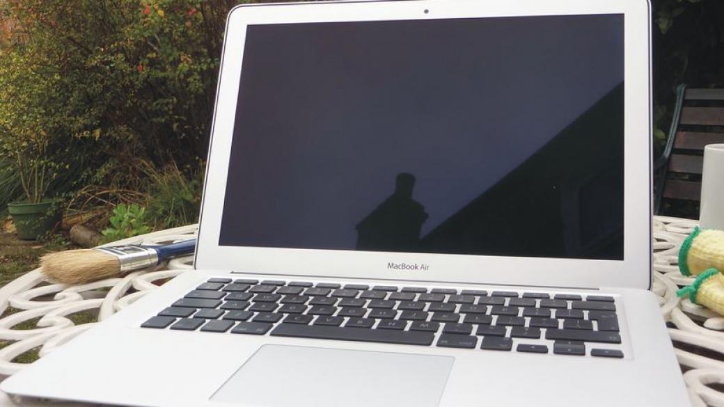 Apple ще прави соларен MacBook