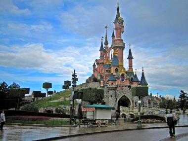 Walt Disney спасява Еuro Disney с $1,3 млрд.