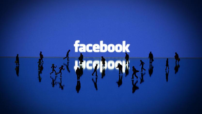 Facebook работи върху приложение за анонимно общуване