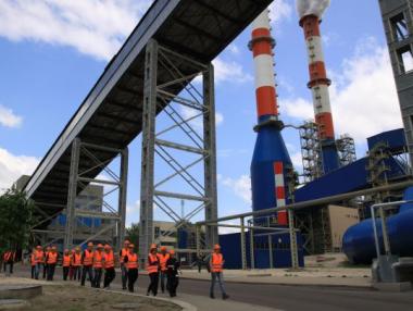 Промишленото производство спада през август