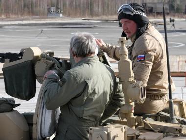 Рогозин към Даниел Митов: НАТО е „безотпадно производство“