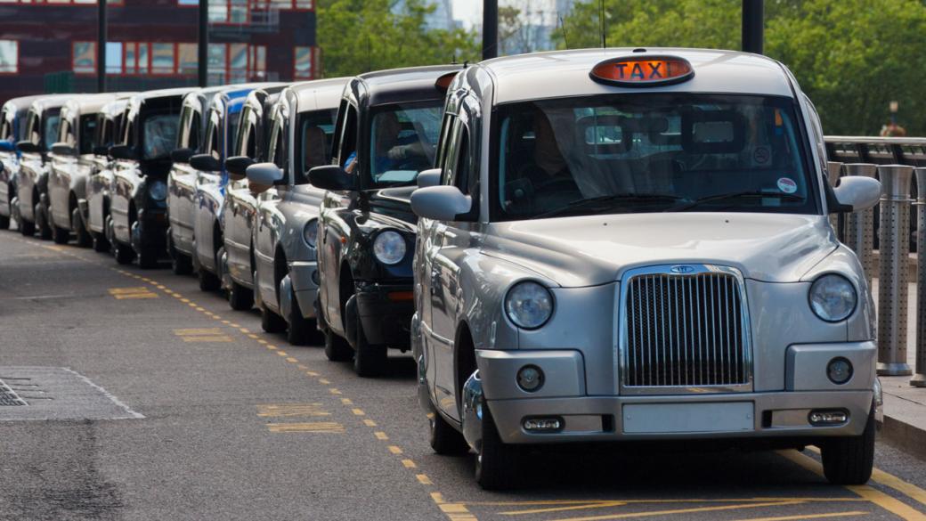 Лондончани губят в таксита над 190 хил. телефона годишно
