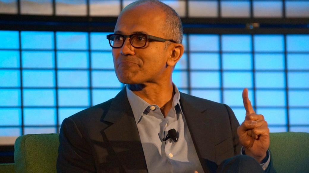 Шефът на Microsoft предизвика вълна от критики заради сексизма си