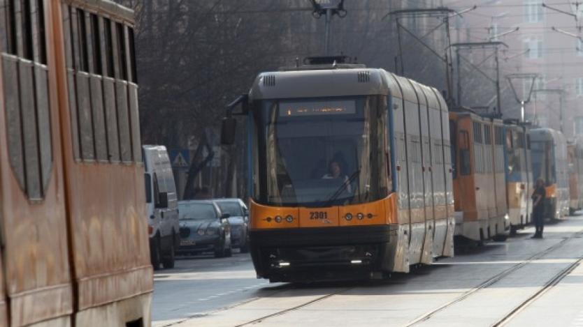 Градският транспорт в София с удължено работно време