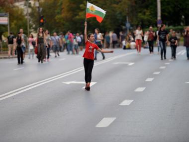 Economist: Ново нестабилно и разделено правителство