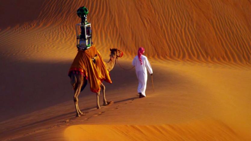Google пусна камила с монтирана камера в пустинята