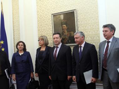 Анкета: Очаква се широка коалиция или нови избори