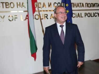 Одобриха ръст на вноската за пенсия с 1% догодина