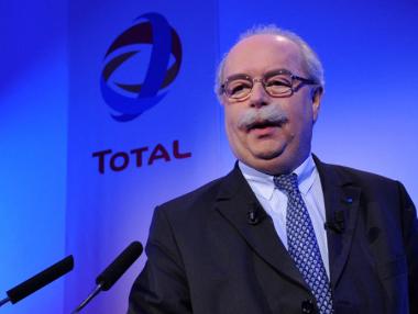 Директорът на Total загина в самолетна катастрофа