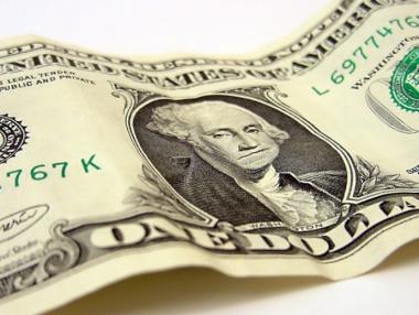 Доларът под натиск преди данните за инфлацията в САЩ