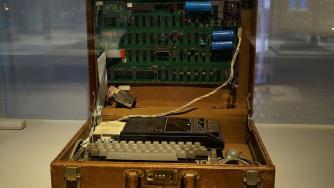 Продадоха един от първите „Apple-1“ за $905 000