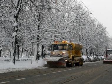 АПИ предупреждава за внимателно шофиране