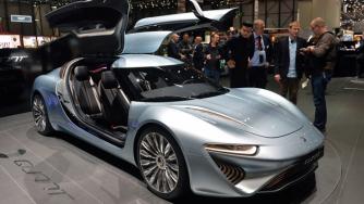 Германци създадоха автомобил, който се захранва от вода