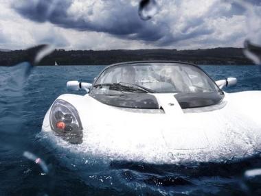 Спортна кола вдига 120 км/ч под водата