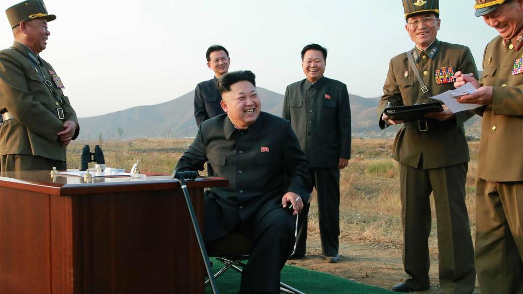 Ким Чен Ун се появи публично без бастун