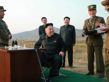 Ким Чен Ун се появи публично без бастун