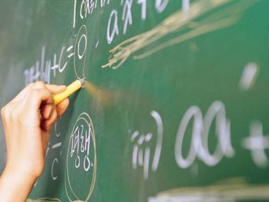 Учителските заплати ще зависят от резултатите