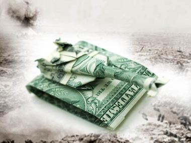 Маршът на долара продължава
