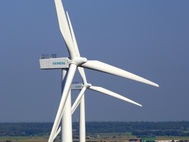 Siemens консолидира активите си през 2015 г.