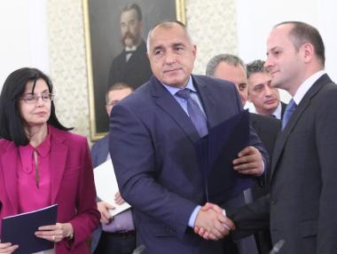 4 партии в новото управление