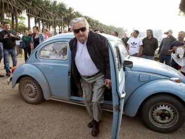 Предлагат $1 млн. на президента на Уругвай за стария му Beetle