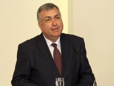 Близнашки поздрави новия кабинет с Let It Be