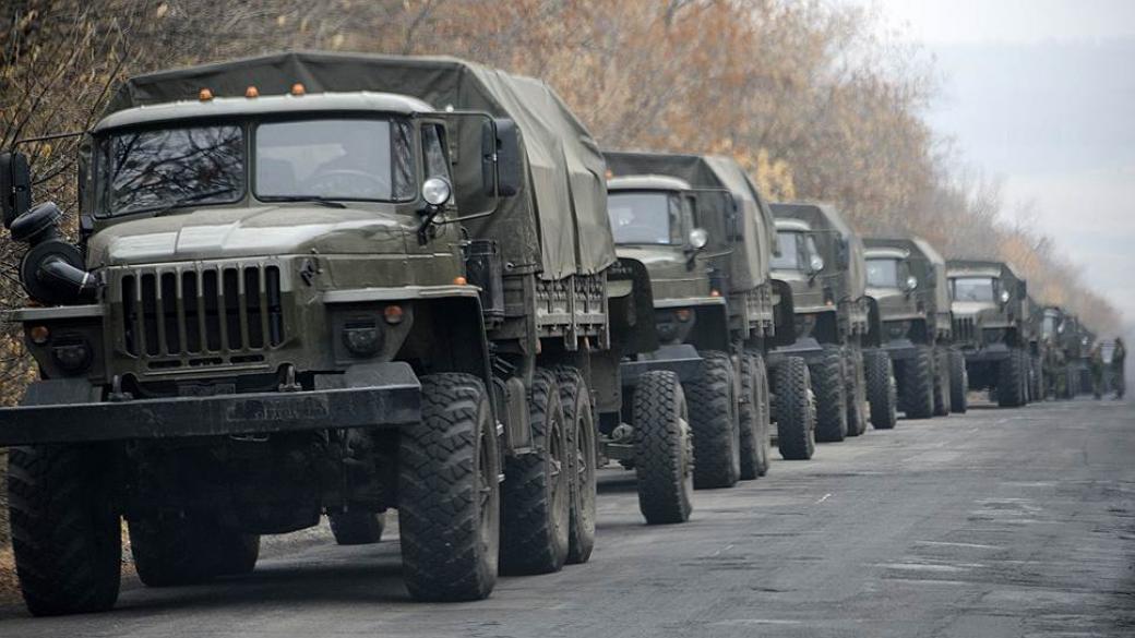 Пак война: Сепаратистите стягат руски оръдия и танкове към Донецк