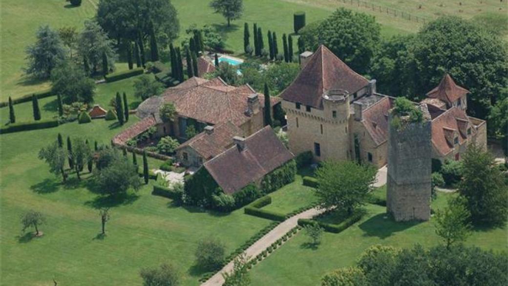 Продават френски замък от 12-и век за 6.2 млн. евро