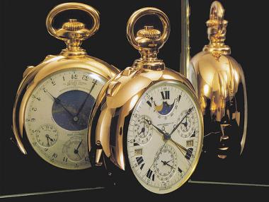 Продадоха златен часовник на търг за $24 млн.